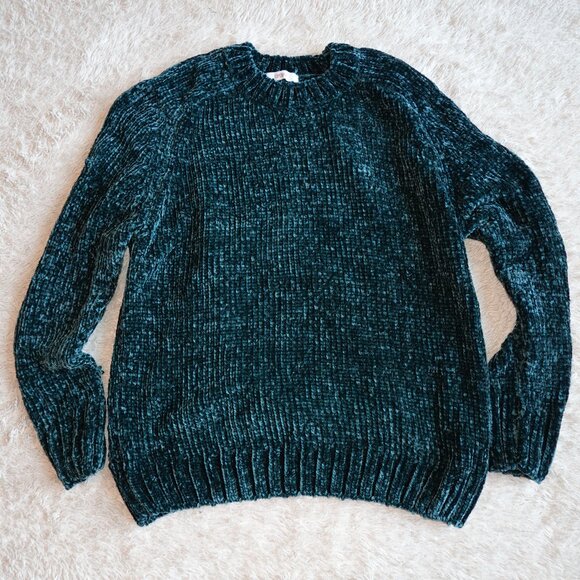 Women Size Small Cherish Forest Green Crew Neck Sweater, Soft, Like New - Picture 1 of 3